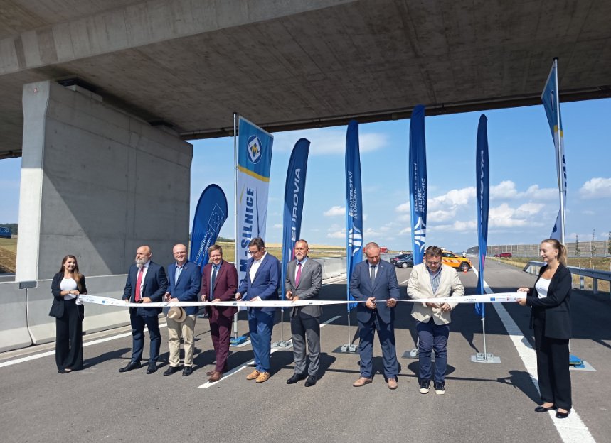 D35_slavnostni_otevreni_01